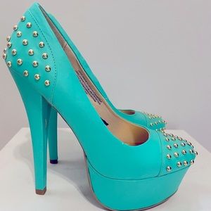 Platform Pump Heels, size 6